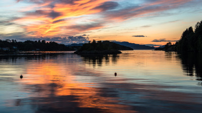 Striper i solnedgang