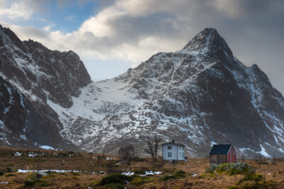 Ved fjellet