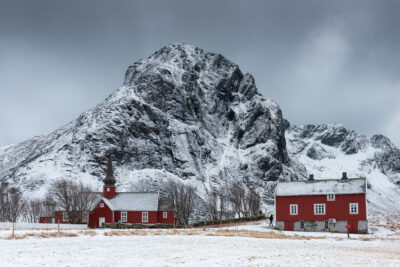 Flakstad kirke